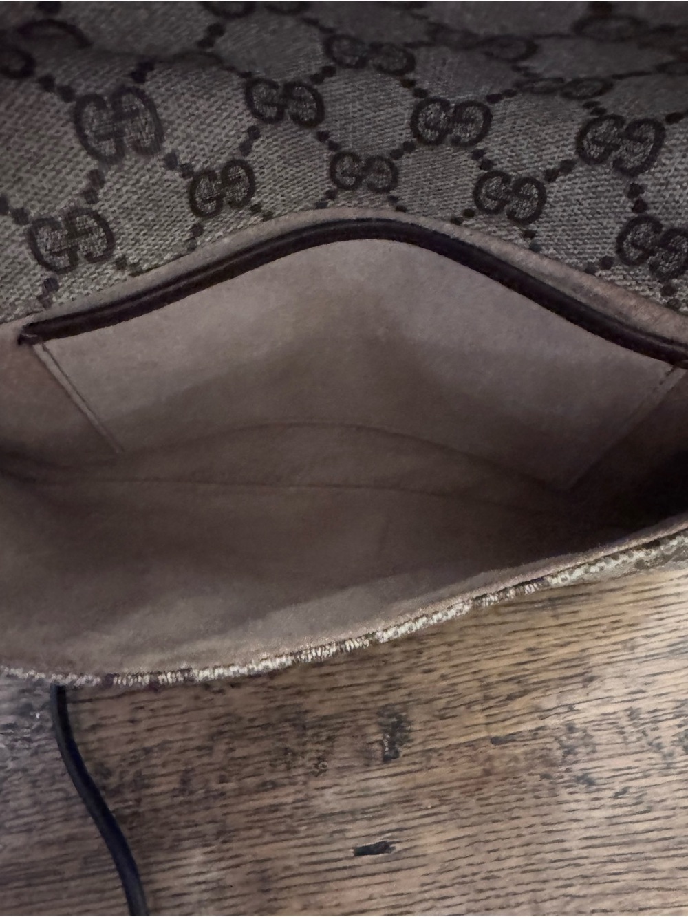 Authentic Vintage Gucci Blondie GG Supreme Clutch - Picture 5 of 11